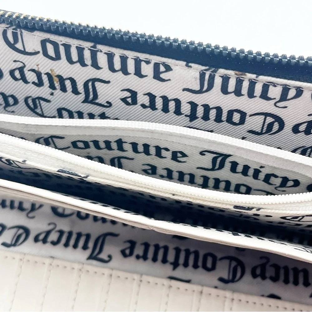 JUICY COUTURE Black Gray Signature Logo Zip Closure Wristlet Wallet Card Holder